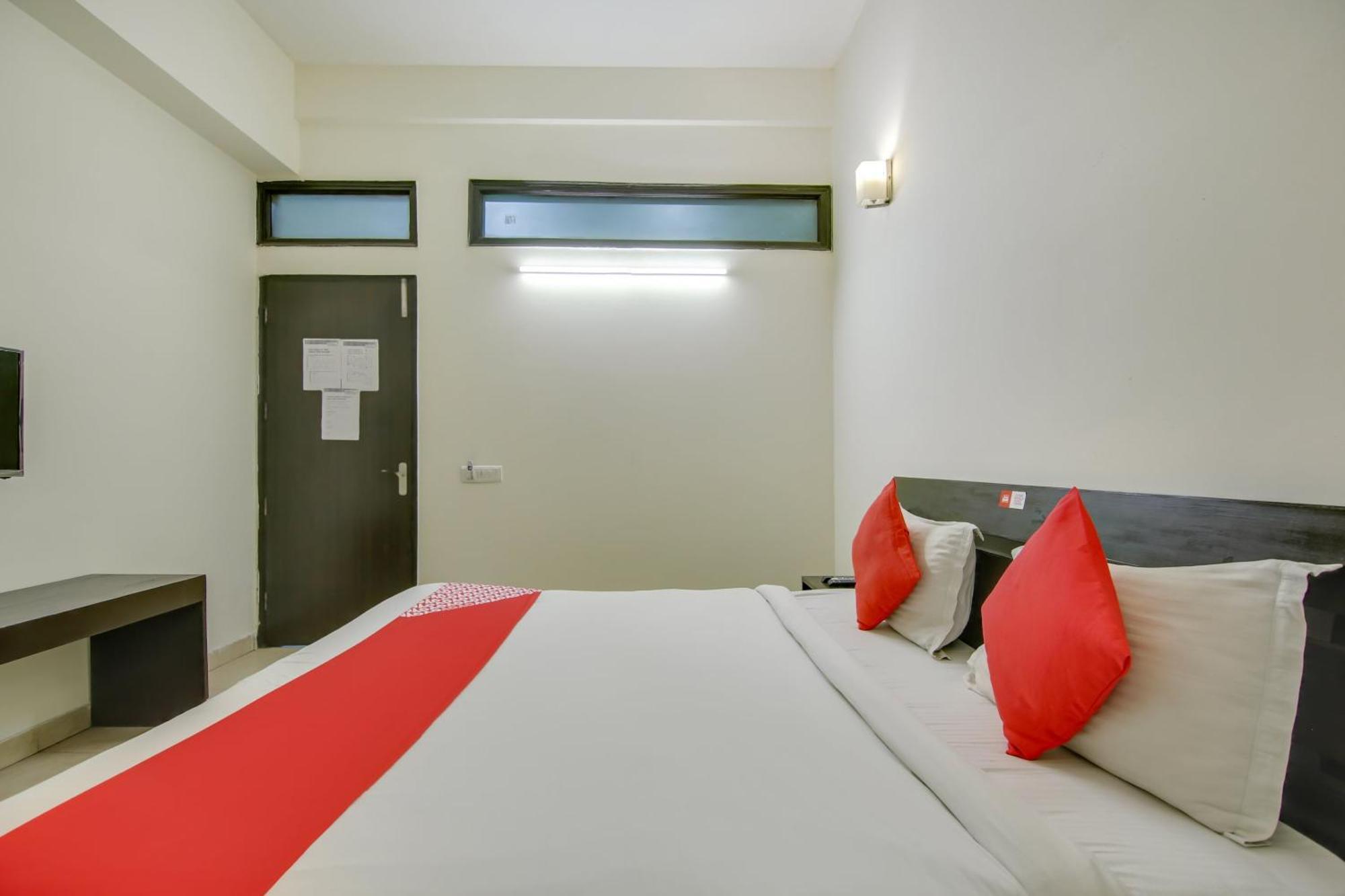 Hotel O Dream View Near Omaxe Celebration Mall Gurgaon Exterior foto